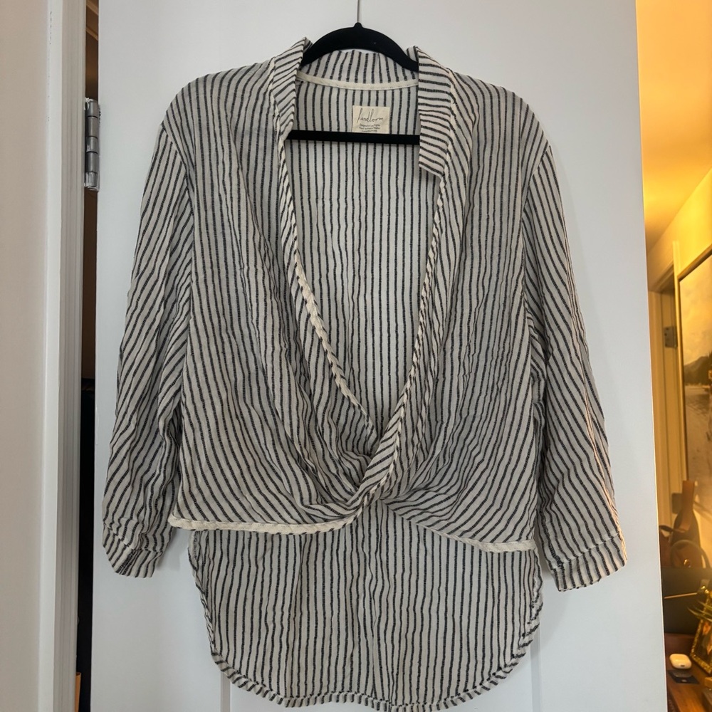 The Handloom white and gray striped top